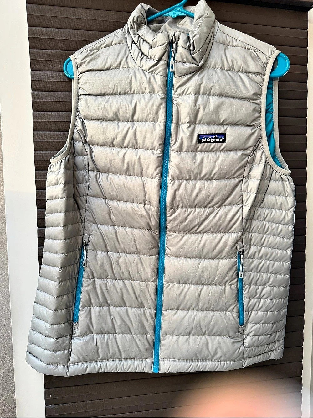 Patagonia Down Vest Quilted Puffer Gray with Teal Trim